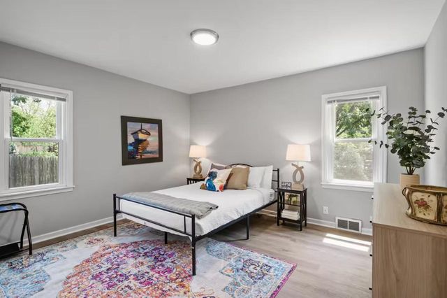 17323 Bay Circle, Minnetonka, MN 55391