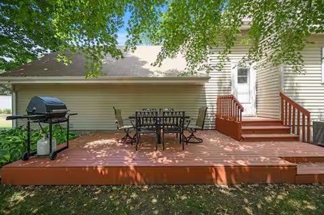17323 Bay Circle, Minnetonka, MN 55391