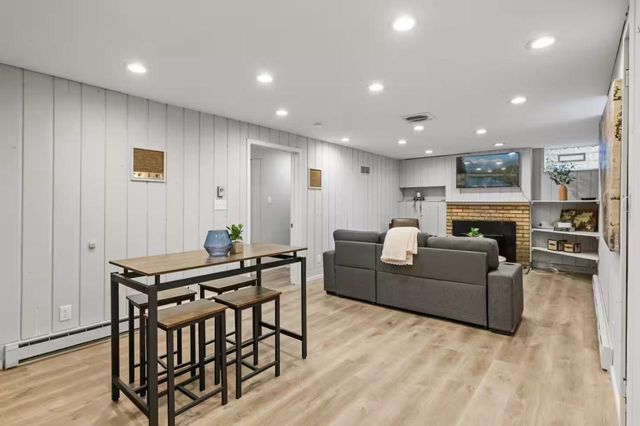 17323 Bay Circle, Minnetonka, MN 55391