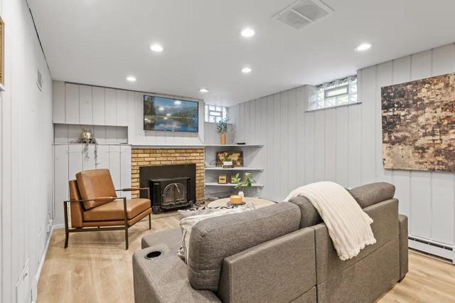 17323 Bay Circle, Minnetonka, MN 55391