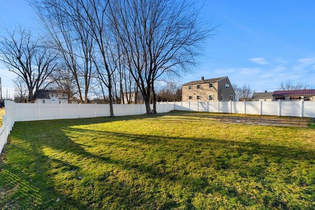 3 Adams Ave, Methuen, MA 01844