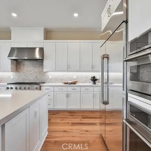 29790 Camino La Cumbre, Valencia, CA 91354