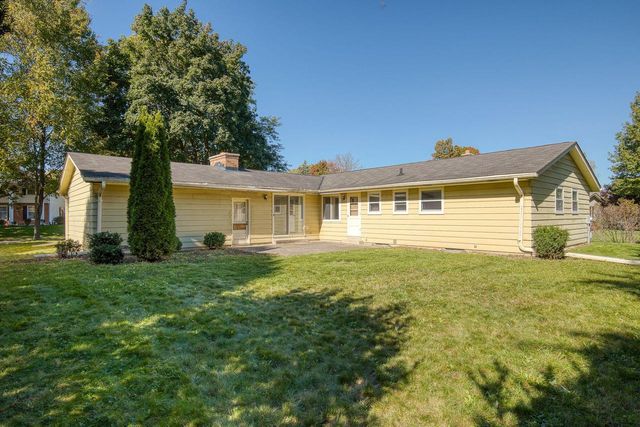 7143 Horizon DRIVE, Greendale, WI 53129