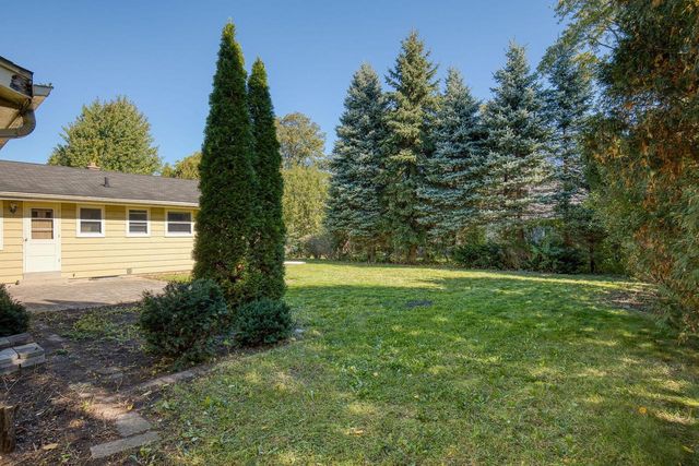 7143 Horizon DRIVE, Greendale, WI 53129