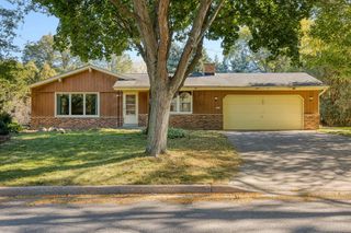 7143 Horizon DRIVE, Greendale, WI 53129