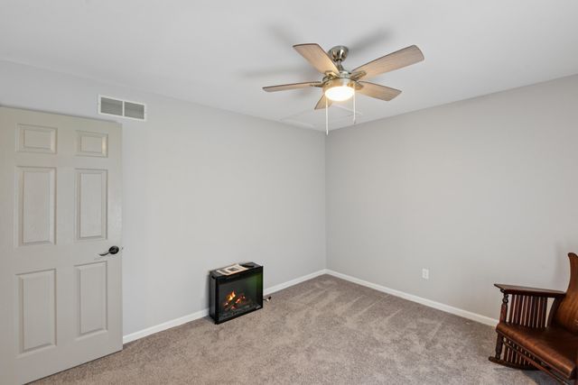 2225 Forest Lawn Drive, Florence, KY 41042