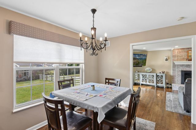 2225 Forest Lawn Drive, Florence, KY 41042