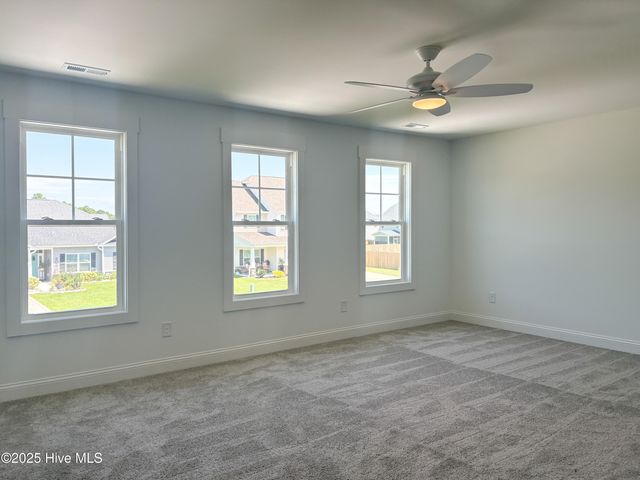 609 High Tide Drive, Sneads Ferry, NC 28460