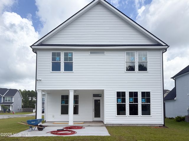609 High Tide Drive, Sneads Ferry, NC 28460