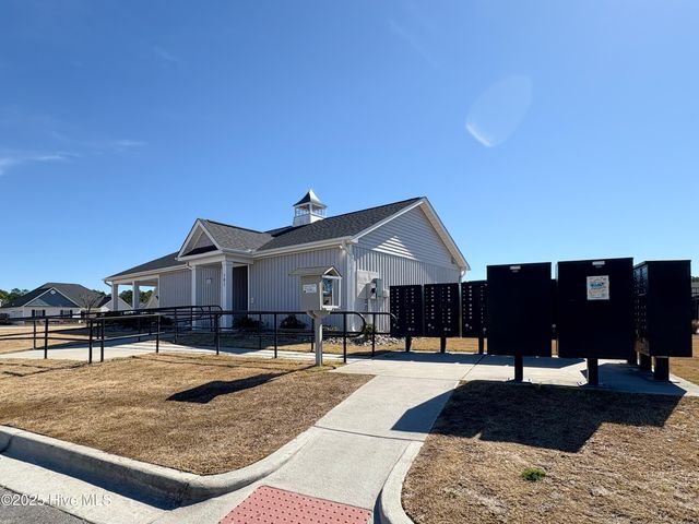 609 High Tide Drive, Sneads Ferry, NC 28460