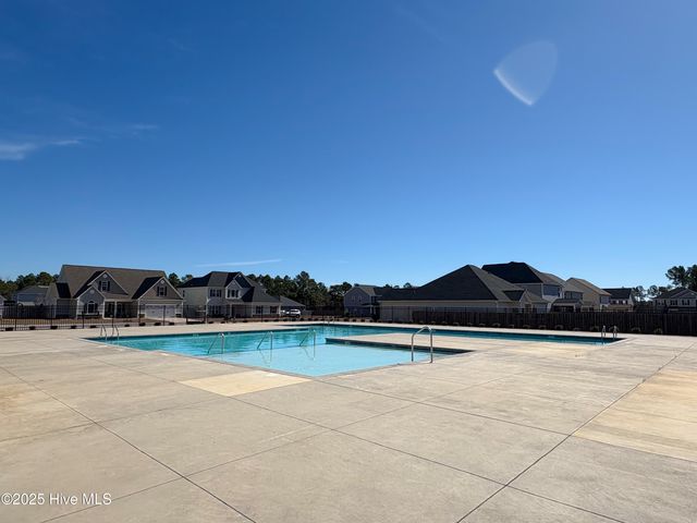 609 High Tide Drive, Sneads Ferry, NC 28460