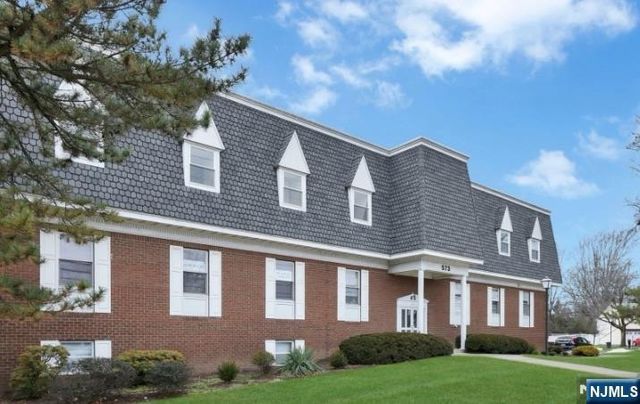 573 Valley Road 9 A, Wayne, NJ 07470