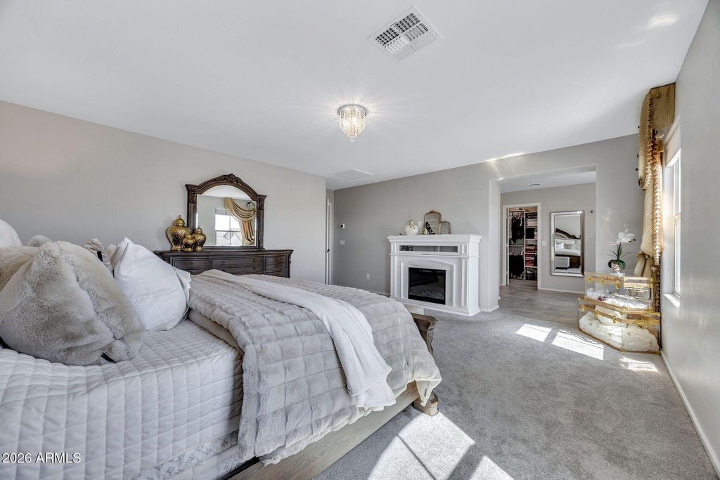 Image 16 of property listing at 25218 N 143RD Lane, Surprise, AZ 85387