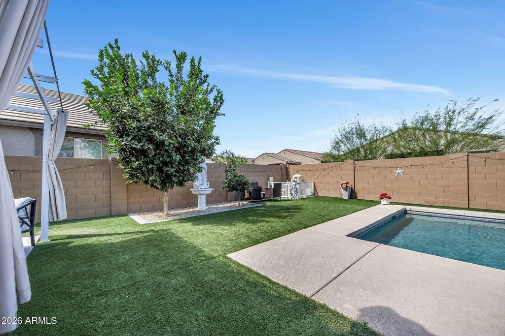 Image 32 of property listing at 25218 N 143RD Lane, Surprise, AZ 85387