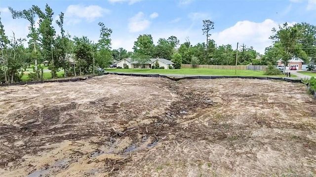 362 W Park Manor Drive, Lake Charles, LA 70611