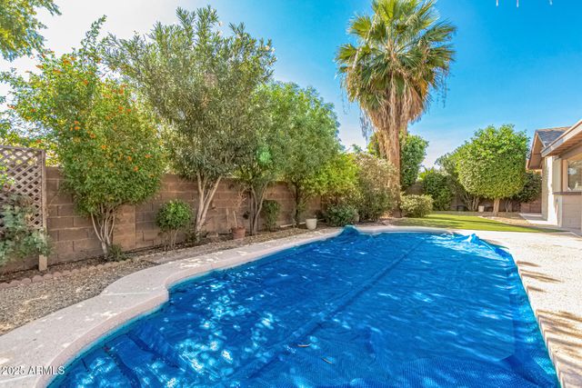 6243 W Cholla Street, Glendale, AZ 85304