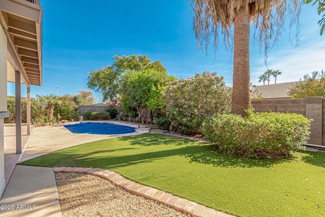 6243 W Cholla Street, Glendale, AZ 85304