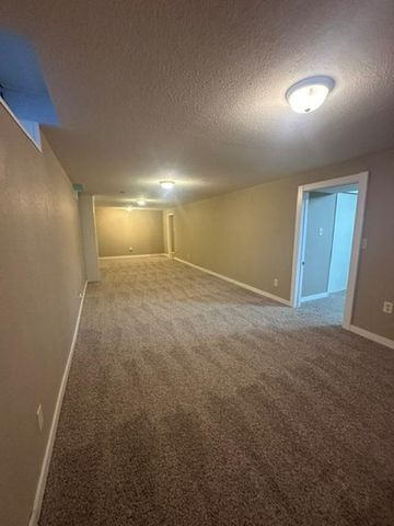 206 W Glenn St, Mulvane, KS 67110