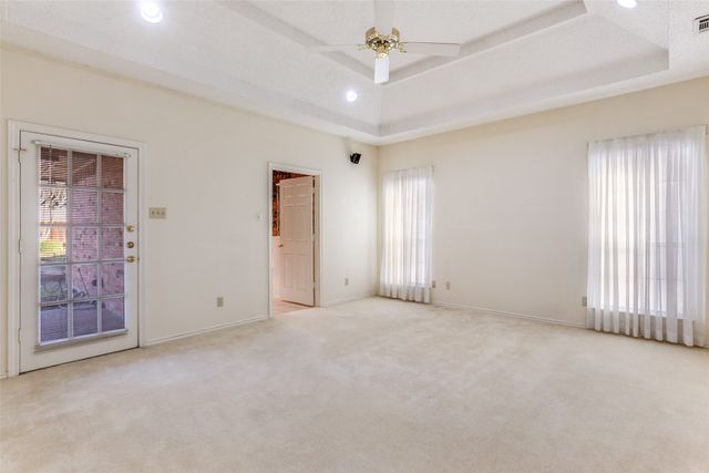 2122 Rolling Oak Lane, Garland, TX 75044