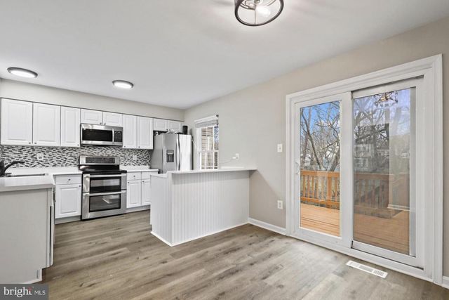 328 MOSEBY CT, Manassas Park, VA 20111
