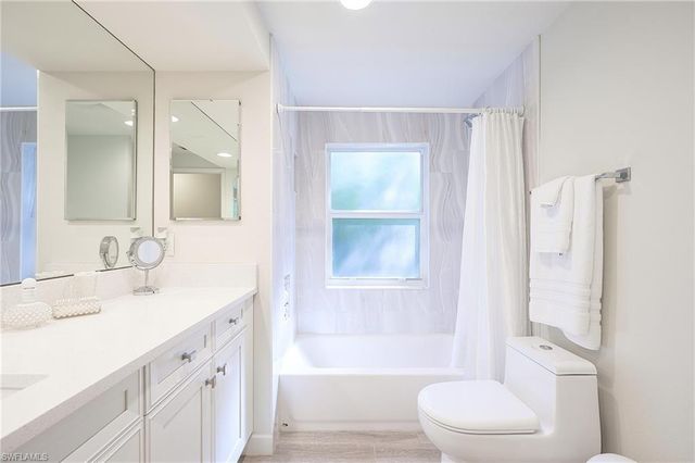 5675 Golden Oaks LN, Naples, FL 34119