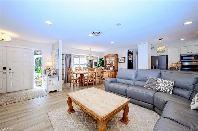 5675 Golden Oaks LN, Naples, FL 34119