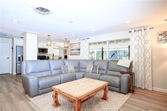 5675 Golden Oaks LN, Naples, FL 34119