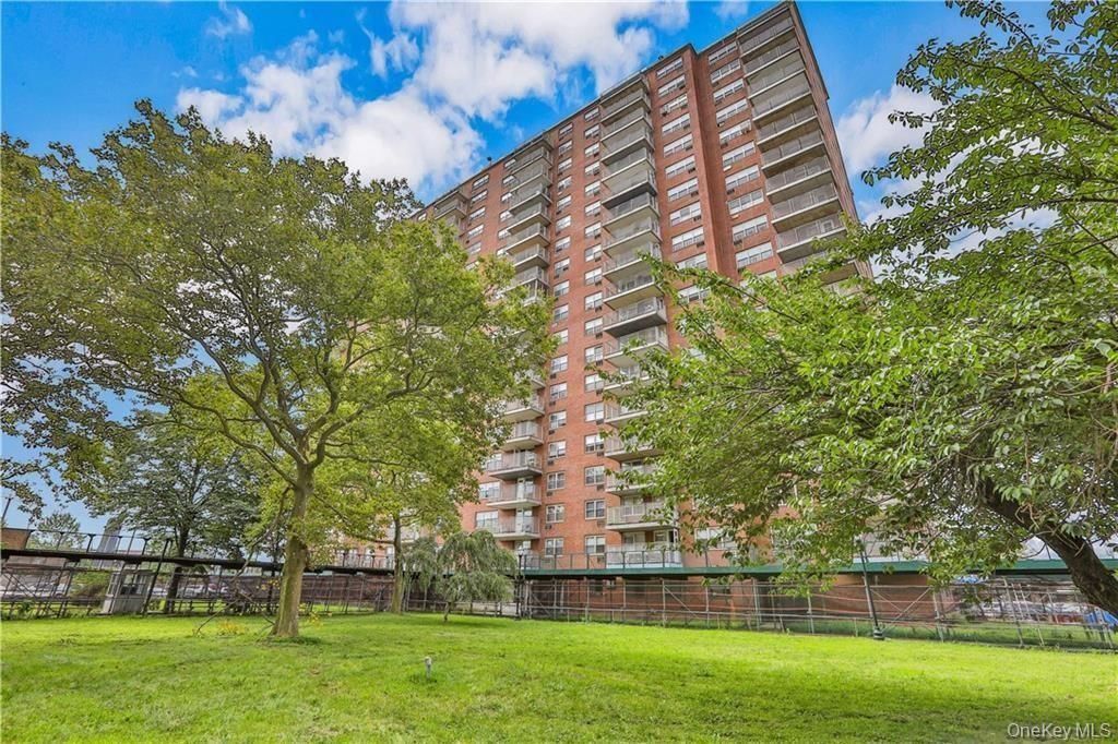2475 W 16th St 17G, Brooklyn, NY 11214