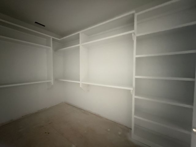 10022 Forest Lane, Bon Aqua, TN 37025