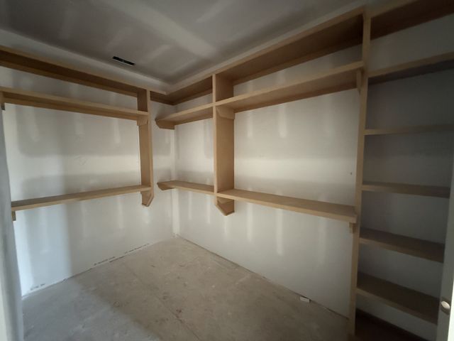 10022 Forest Lane, Bon Aqua, TN 37025