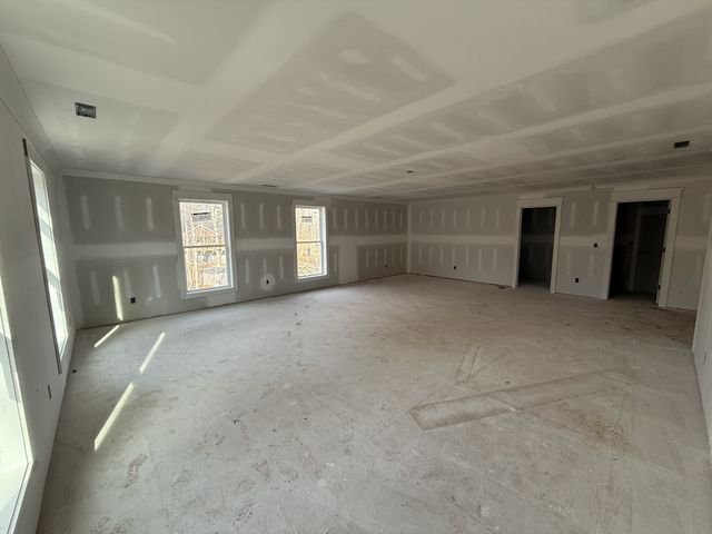 10022 Forest Lane, Bon Aqua, TN 37025