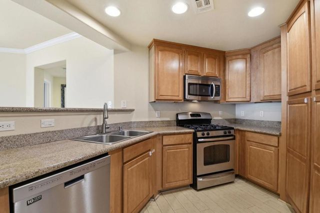 2250 Gellert Boulevard 2312, South San Francisco, CA 94080