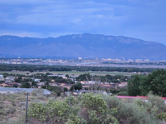 3730 Lisa Road SW, Albuquerque, NM 87121