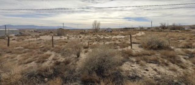 3730 Lisa Road SW, Albuquerque, NM 87121