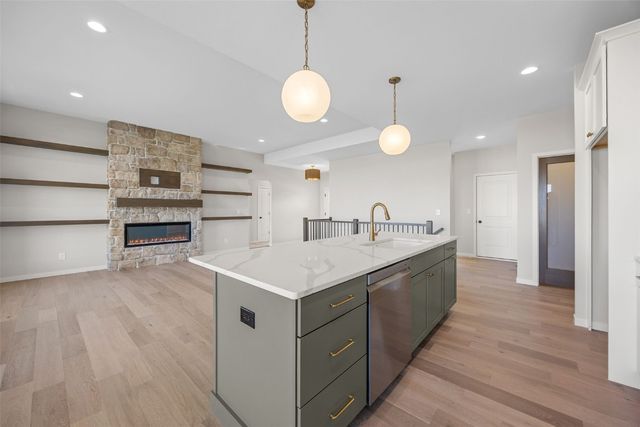 226 McCarran Avenue NE, Cedar Rapids, IA 52402