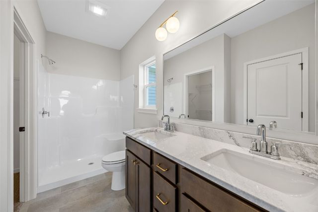 226 McCarran Avenue NE, Cedar Rapids, IA 52402