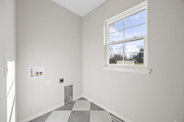 226 McCarran Avenue NE, Cedar Rapids, IA 52402