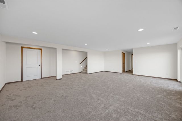 226 McCarran Avenue NE, Cedar Rapids, IA 52402