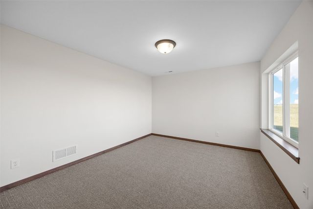 226 McCarran Avenue NE, Cedar Rapids, IA 52402