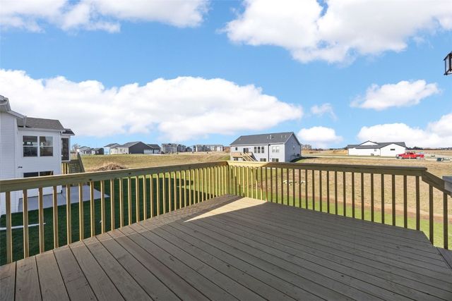 226 McCarran Avenue NE, Cedar Rapids, IA 52402