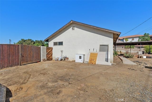 8512 Verbena, Riverside, CA 92504