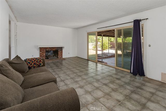 8512 Verbena, Riverside, CA 92504