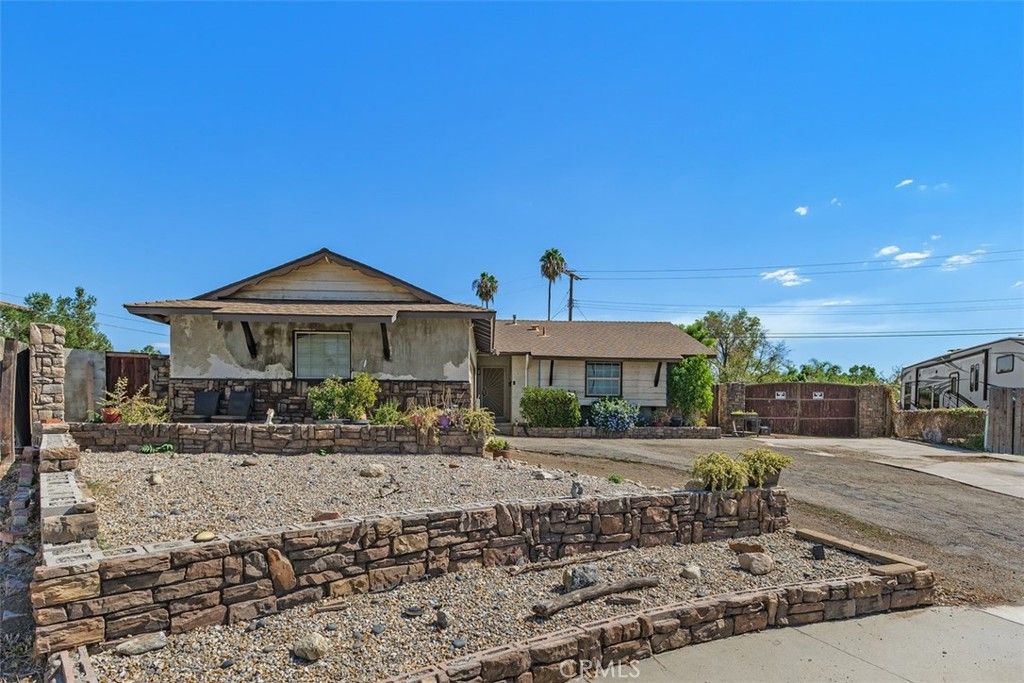 8512 Verbena, Riverside, CA 92504 — photo 2