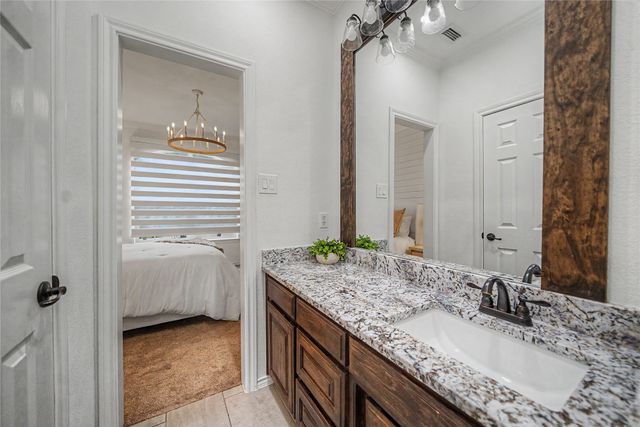 137 Silver Saddle Circle, Weatherford, TX 76087