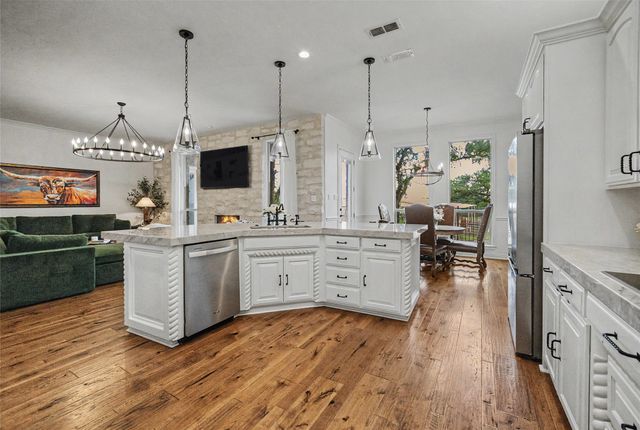 137 Silver Saddle Circle, Weatherford, TX 76087