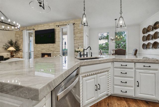 137 Silver Saddle Circle, Weatherford, TX 76087