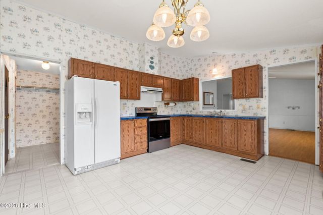 109 Lake Drive, Leland, NC 28451