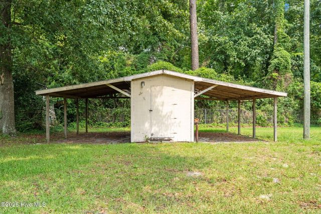 109 Lake Drive, Leland, NC 28451