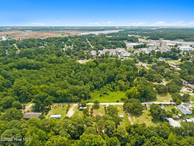 109 Lake Drive, Leland, NC 28451