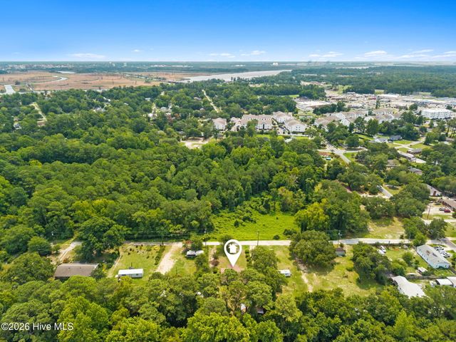 109 Lake Drive, Leland, NC 28451